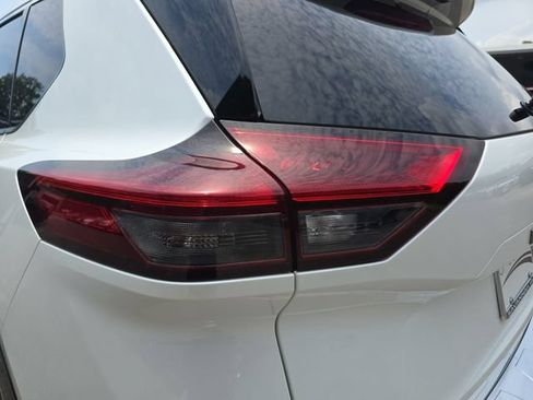 Used 2024 Nissan Rogue Platinum w/ Platinum Premium Package FWD image 39