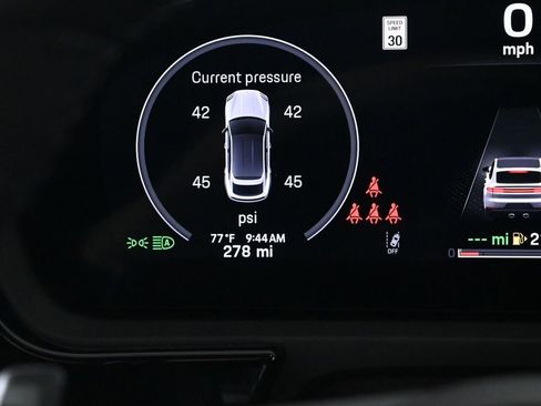 Certified 2026 Porsche Cayenne Turbo image 14