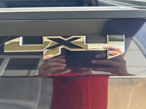 Used 2023 GMC Sierra 1500 Elevation image 23