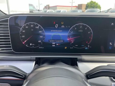 Used 2024 Mercedes-Benz GLS 450 4MATIC image 41