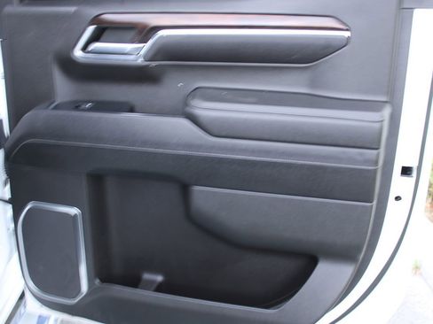 Used 2023 GMC Sierra 1500 SLT w/ SLT Premium Package image 28