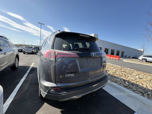 Used 2018 Toyota RAV4 Adventure w/ Cold Weather Package image 5