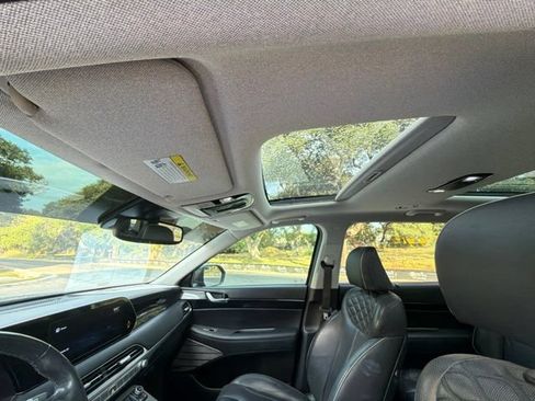 Used 2021 Hyundai Palisade Limited FWD image 11