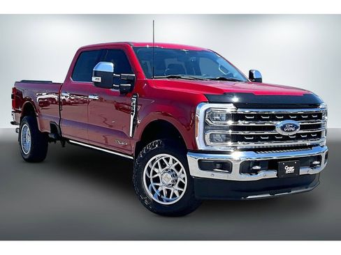 Used 2023 Ford F350 Lariat w/ Lariat Ultimate Package AWD/4WD image 3