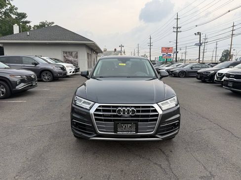 Used 2019 Audi Q5 Prestige w/ Prestige Package AWD/4WD image 2