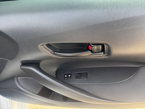 Used 2022 Toyota Corolla LE image 41