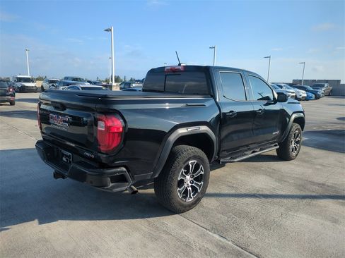 Used 2023 GMC Canyon AT4 w/ AT4 Premium Package image 5