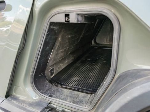 Used 2022 Rivian R1T Launch Edition image 50