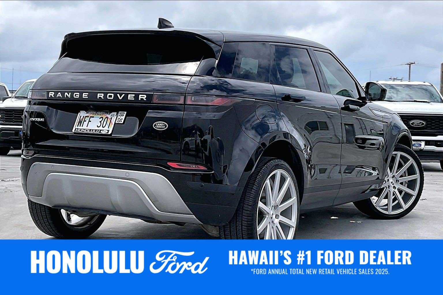 Used 2021 Land Rover Range Rover Evoque SE AWD/4WD image 21