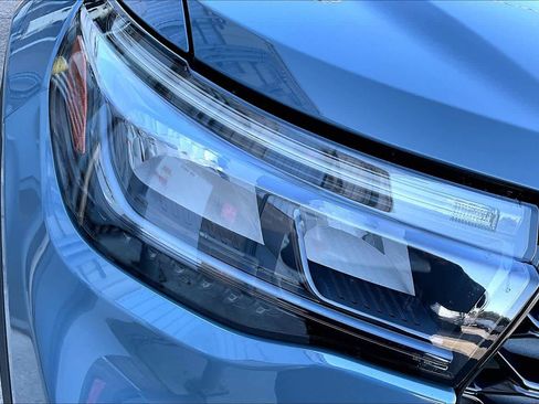 Used 2025 Ford Explorer ST-Line w/ Premium Package image 27