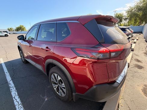 Used 2023 Nissan Rogue SV FWD image 6