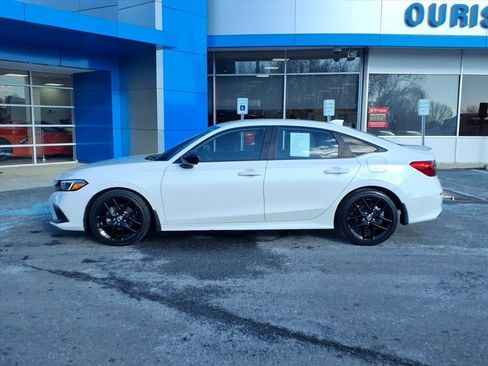 Used 2023 Honda Civic Sport image 4