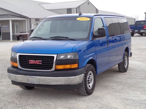 Used 2018 GMC Savana 3500 LT w/ LT Preferred Equipment Group image 2