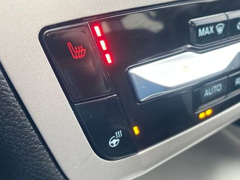 Used 2023 Ford Explorer XLT w/ Equipment Group 202A image 32