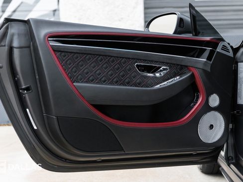 Used 2022 Bentley Continental GT Speed image 24