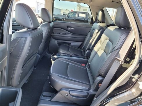 Certified 2024 Nissan Pathfinder SL w/ SL Premium Package image 6