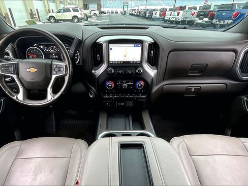 Used 2022 Chevrolet Silverado 1500 LTZ w/ LTZ Premium Package image 16