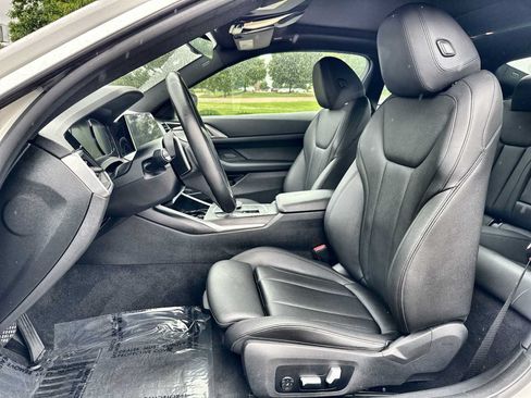 Used 2021 BMW 430i Coupe w/ Convenience Package RWD image 3