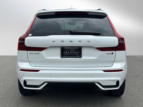 Used 2026 Volvo XC60 B5 Plus w/ Climate Package AWD/4WD image 4