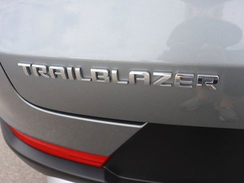 Used 2025 Chevrolet TrailBlazer LT image 6