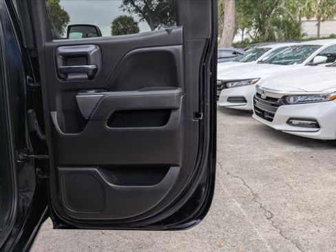 Used 2018 Chevrolet Silverado 1500 LT image 20