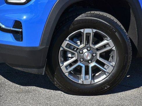 New 2025 GMC Terrain Elevation w/ Technology Package II image 2