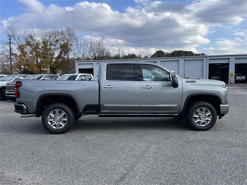 New 2026 Chevrolet Silverado 2500 High Country w/ Technology Package image 2