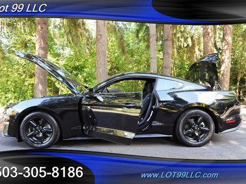 Used 2018 Ford Mustang Coupe RWD image 24