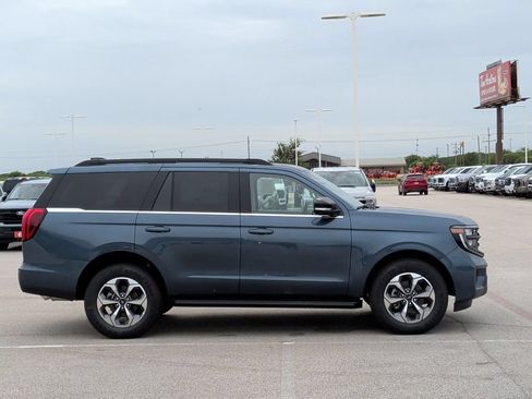 New 2027 Ford Expedition Active RWD image 9