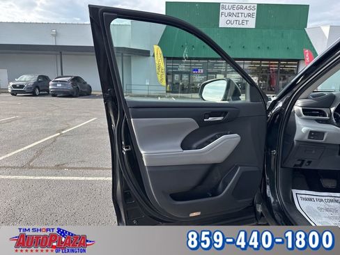 Used 2021 Toyota Highlander XLE image 60