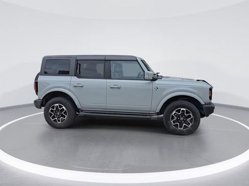 Used 2023 Ford Bronco Outer Banks AWD/4WD image 9