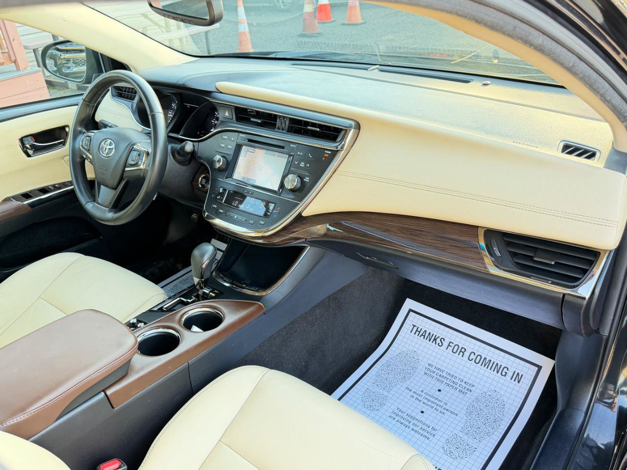 Used 2015 Toyota Avalon XLE Touring FWD image 37