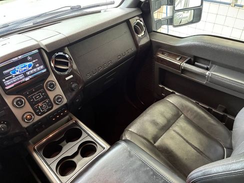 Used 2015 Ford F350 Platinum w/ FX4 Off-Road Package AWD/4WD image 19