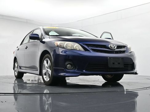 Used 2013 Toyota Corolla S FWD image 31