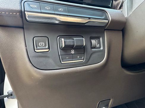 Used 2021 Cadillac Escalade ESV Sport w/ Driver Assist Tech Package image 49