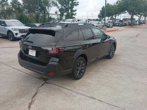 Used 2025 Subaru Outback Onyx Edition AWD/4WD image 7