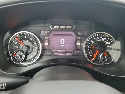 Used 2019 RAM 1500 Laramie image 12