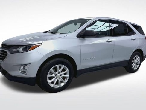 Used 2019 Chevrolet Equinox LS w/ LS Convenience Package AWD/4WD image 17