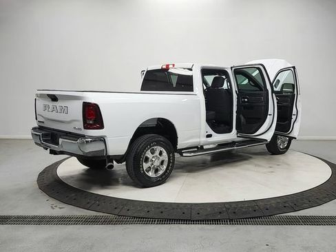 Used 2026 RAM 2500 Big Horn AWD/4WD image 15
