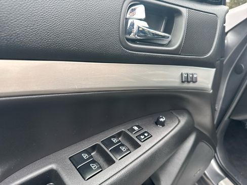 Used 2013 INFINITI G37 x Sedan w/ Premium Pkg image 23