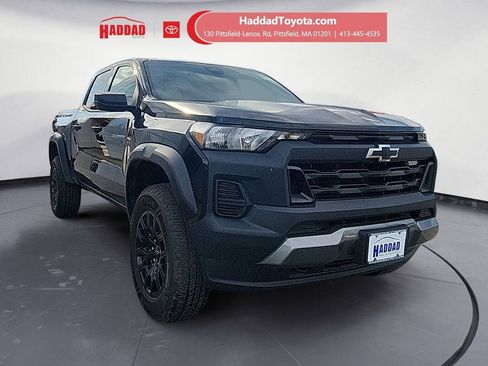 Used 2023 Chevrolet Colorado Trail Boss w/ Advanced Trailering Package AWD/4WD image 7
