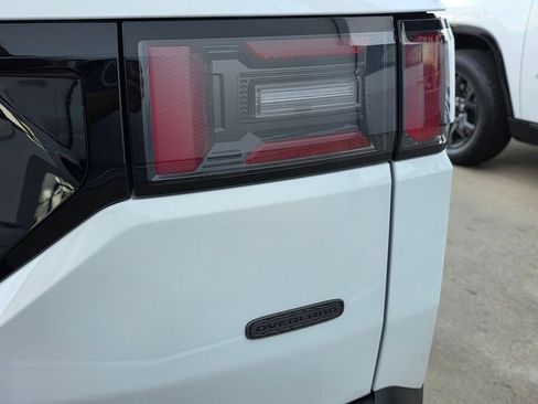 New 2026 Jeep Cherokee Overland w/ Advanced Pro Tech Group image 6