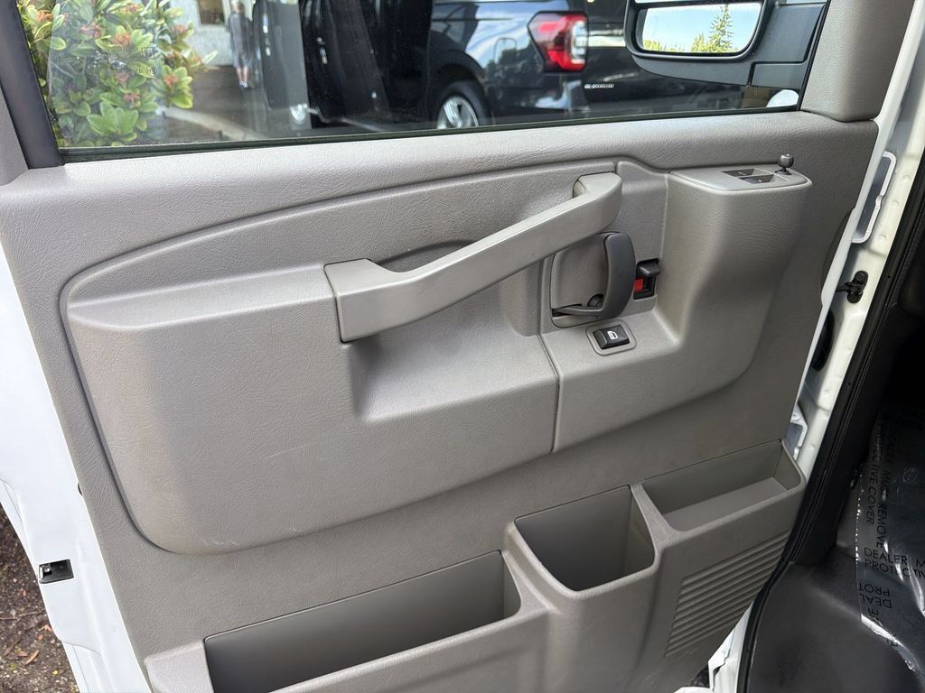 Certified 2025 GMC Savana 2500 w/ Driver Convenience Package RWD image 20