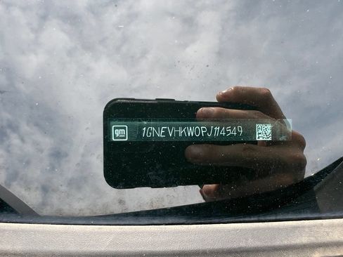 Used 2023 Chevrolet Traverse LT w/ Rear Camera Mirror Package AWD/4WD image 15
