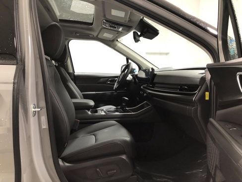 New 2026 Kia Carnival SX Prestige image 14