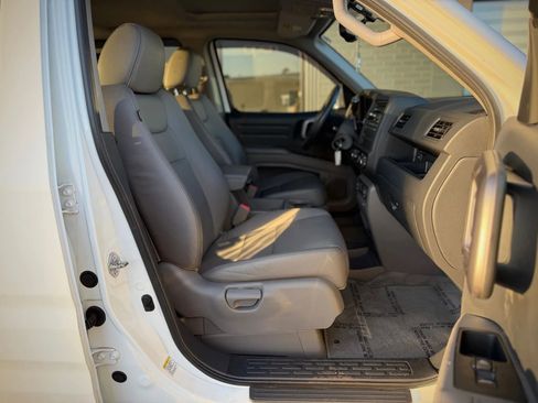 Used 2014 Honda Ridgeline RTL image 18