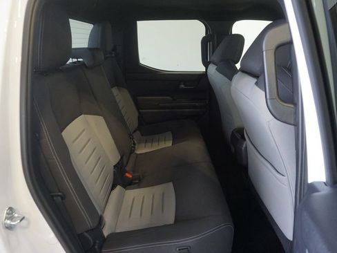 Used 2025 Toyota Tacoma TRD Sport AWD/4WD image 22