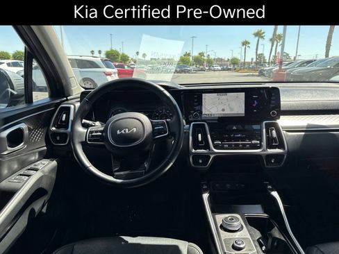 Certified 2023 Kia Sorento EX w/ Panoramic Sunroof Package FWD image 21