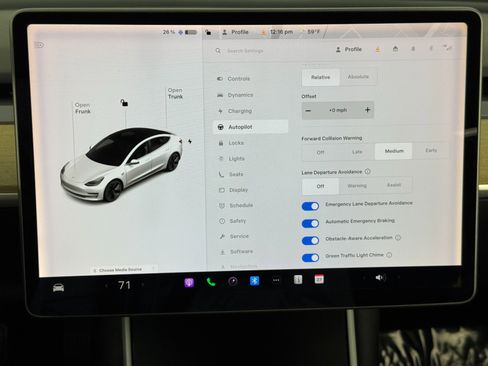 Used 2020 Tesla Model 3 Standard Range Plus image 24