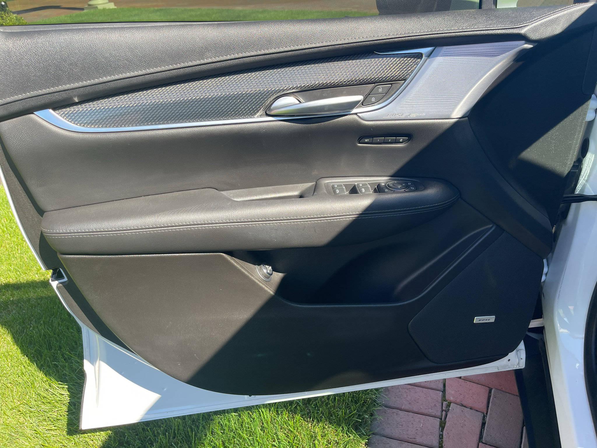 Used 2024 Cadillac XT5 Sportv w/ Technology Package AWD/4WD image 23